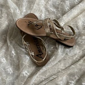 American Eagle sandals. Size 7